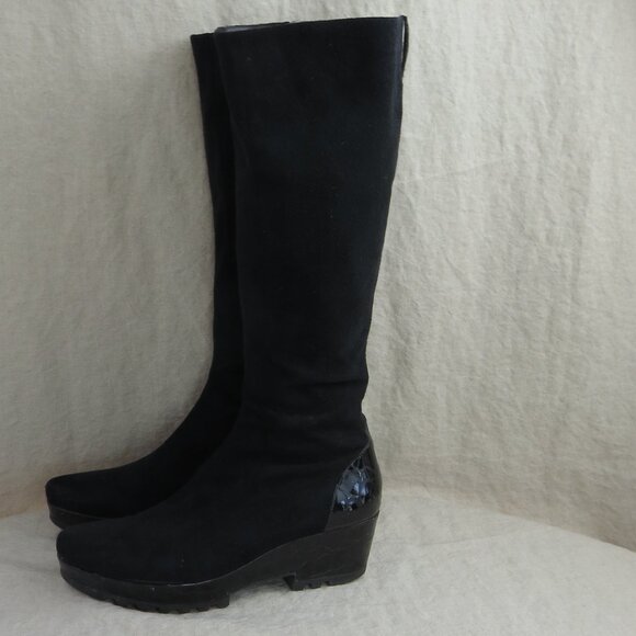 Donald J. Pliner Leather Knee High Boots Croc Embossed Details SIZE 9 Black - Picture 1 of 16